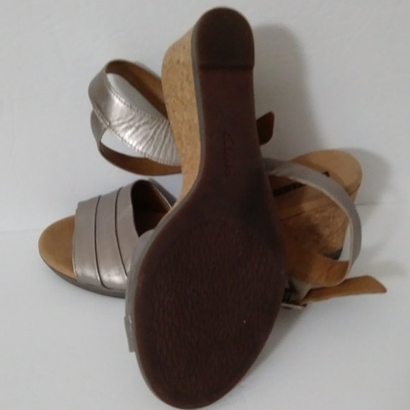 Clarks Strap Wedge Sandals - Picture 15 of 16